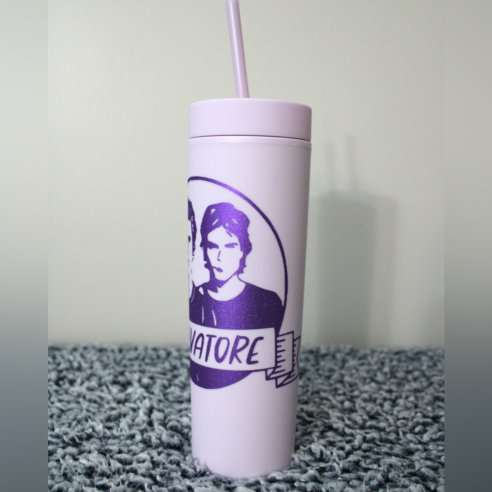 Salvatore Tumbler 🩸 - Picture 3 of 7